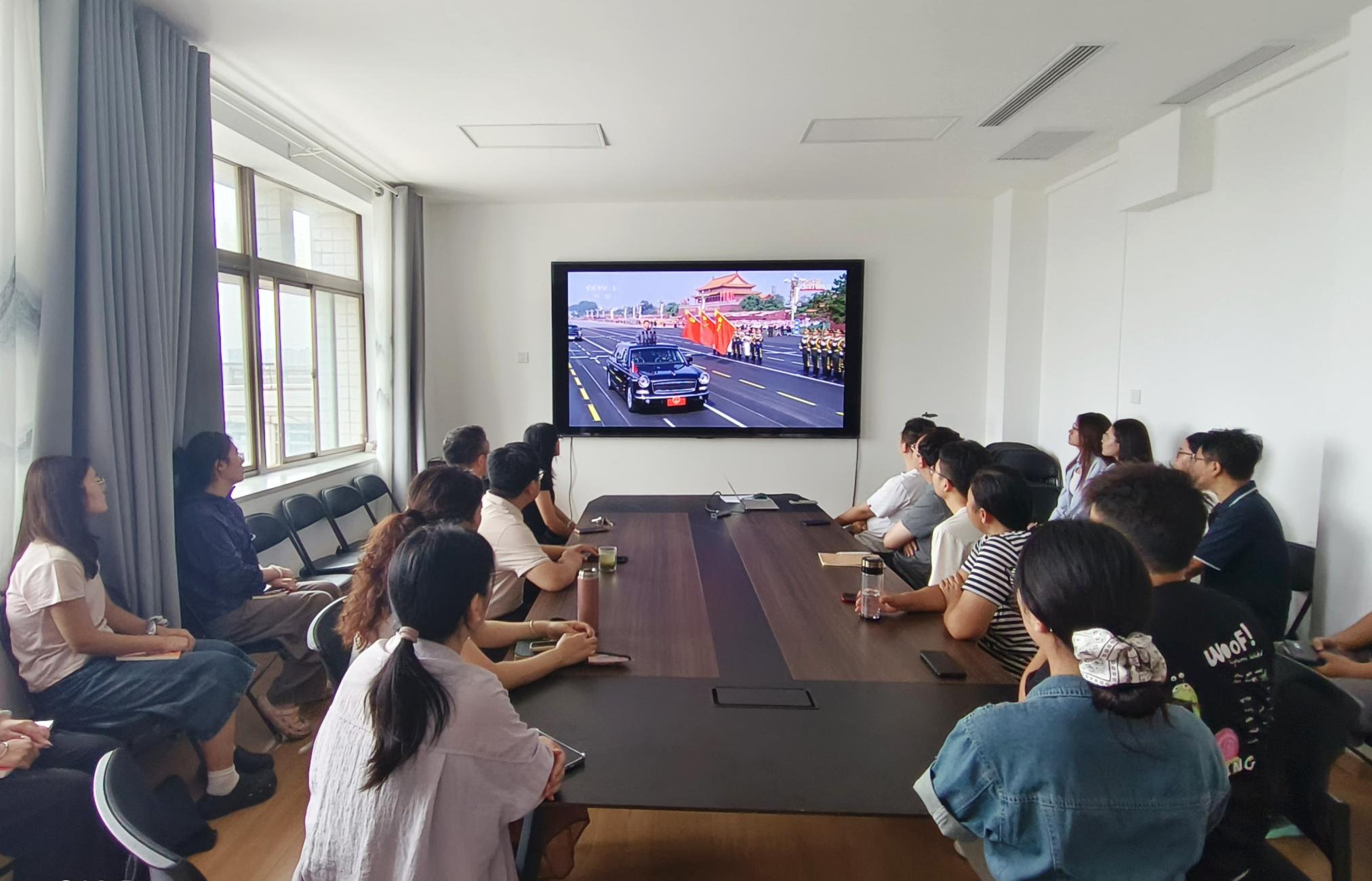 6地理科学与旅游学院.jpg