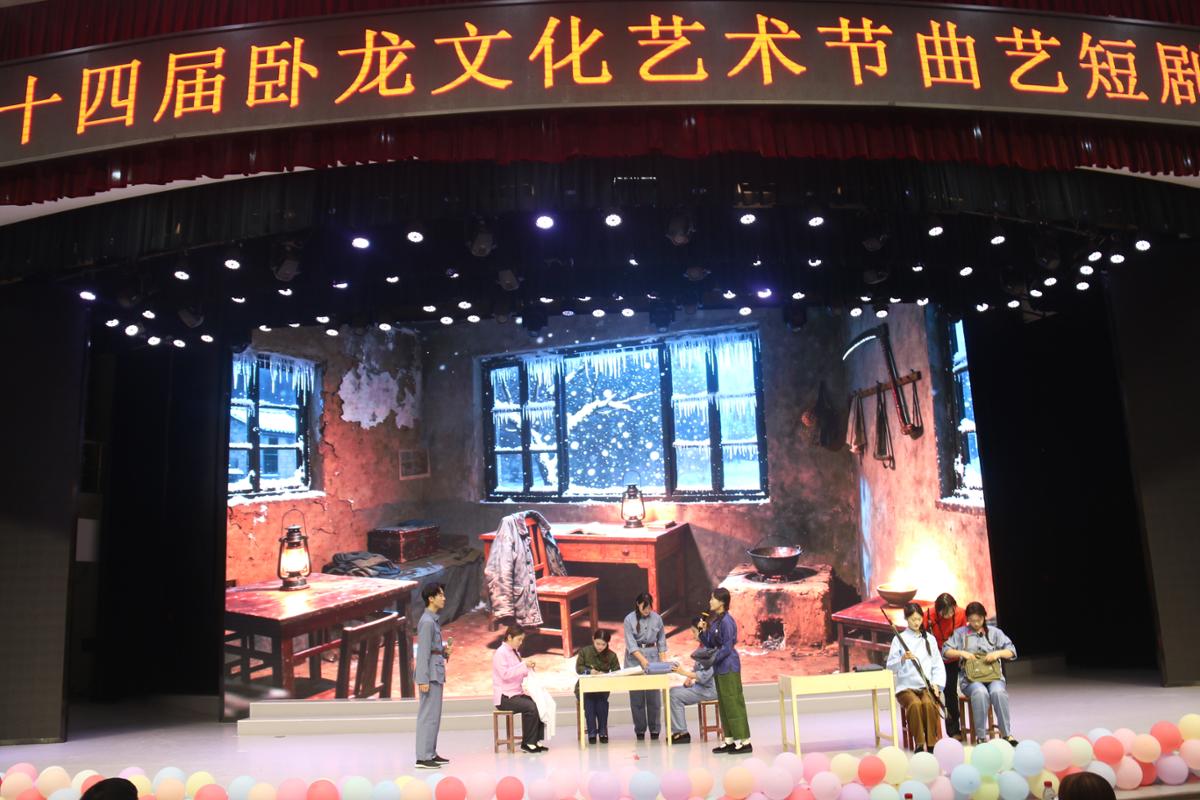 新闻与传播学院 乌斯浑河的回响.JPG